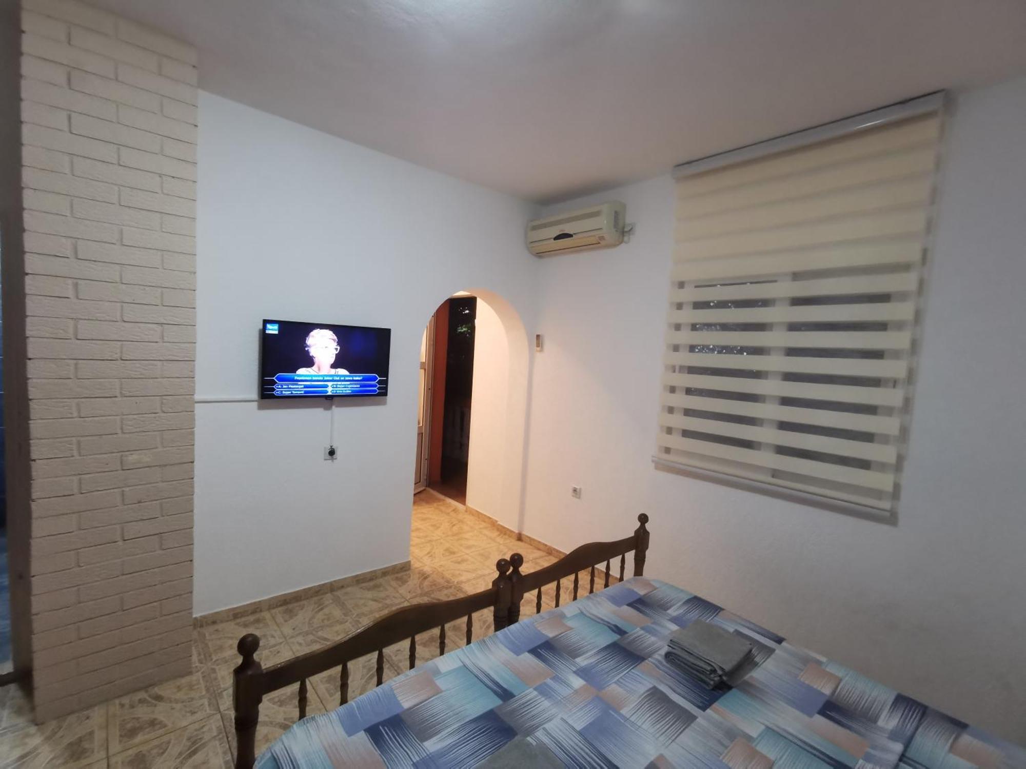 Bar-apartman 2 *